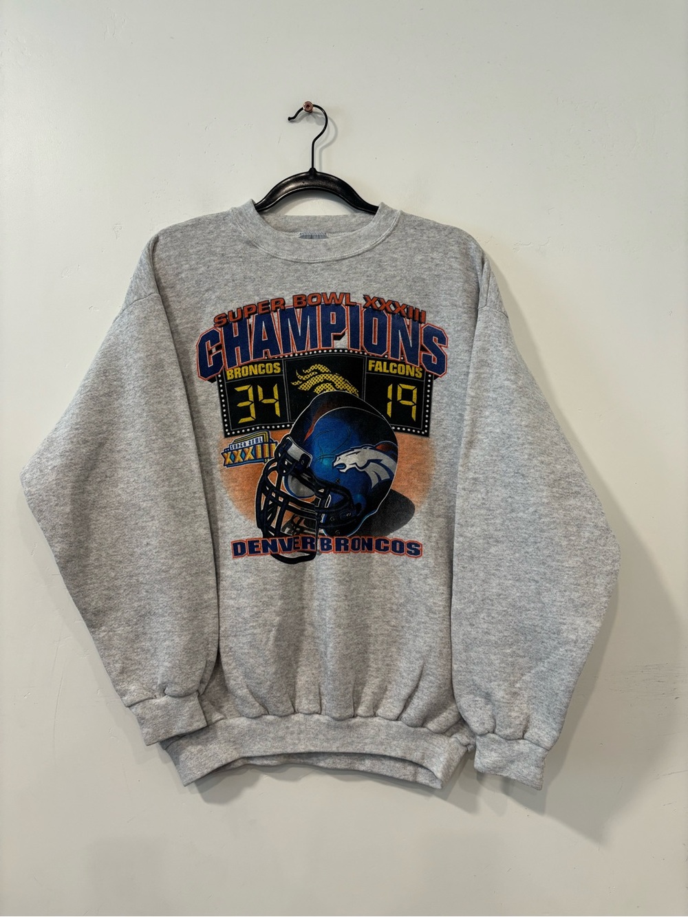 Vintage Denver Broncos Super Bowl XXXIII Chamipions Sweatshirt Large 1999 NFL